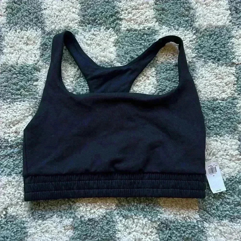 NWT Old Navy Light Support Sports Bra - Size M